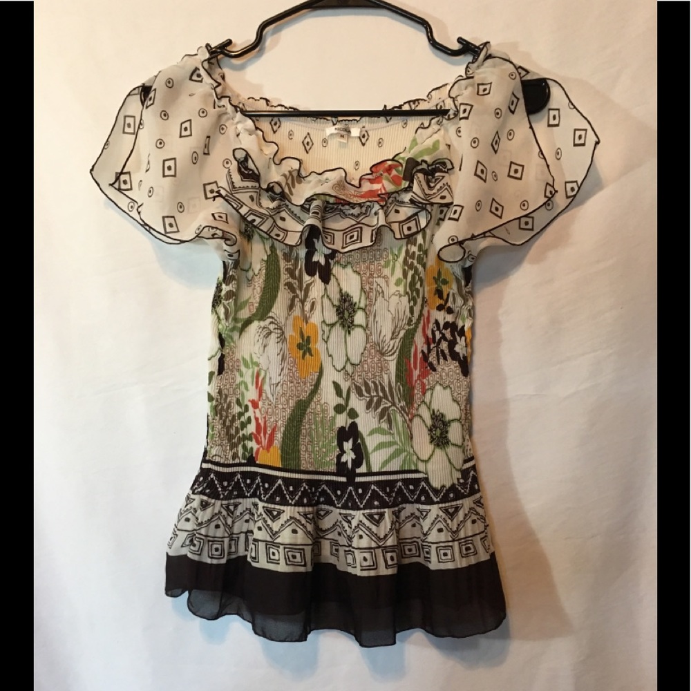 Nicola beige floral blouse